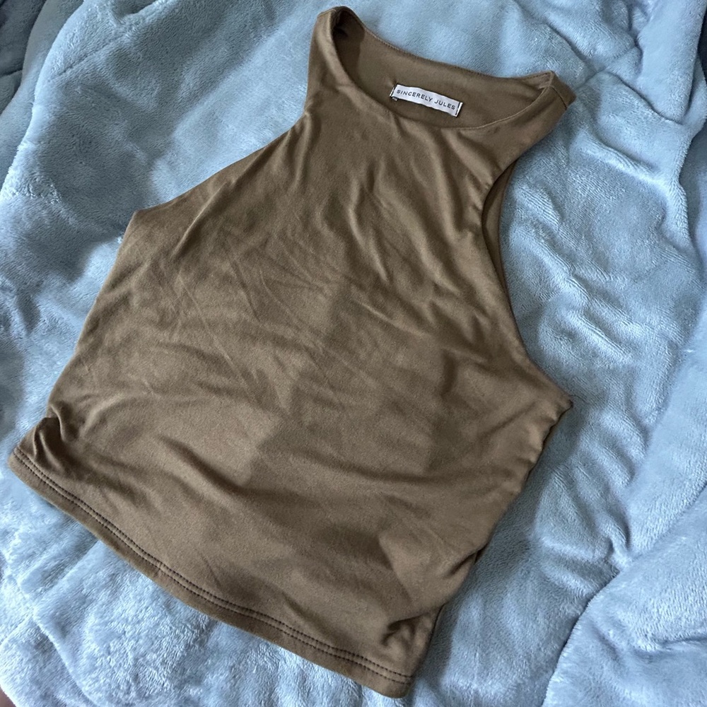 Mocha brown crop-top